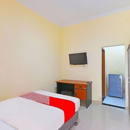 Oyo 91445 Sandat Guest House เดนปาซาร์ ภายนอก รูปภาพ