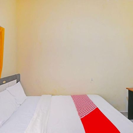 Oyo 91445 Sandat Guest House เดนปาซาร์ ภายนอก รูปภาพ