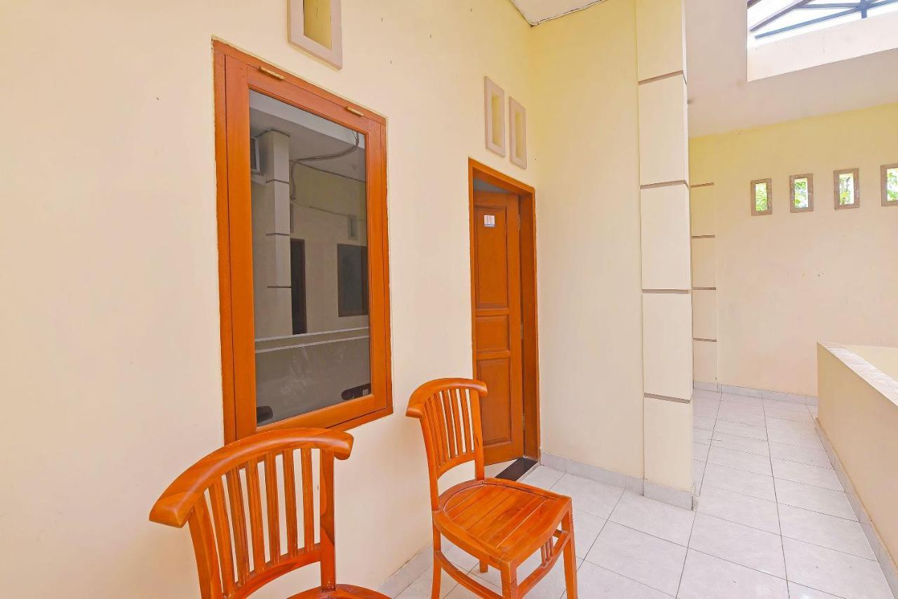 Oyo 91445 Sandat Guest House เดนปาซาร์ ภายนอก รูปภาพ